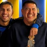 Boca: La polémica arbitral y la sorpresiva unión de Paredes y Riquelme