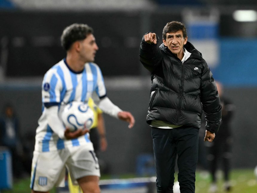 Racing cae ante Caracas en Sudamericana: Costas, al borde del abismo