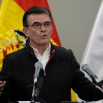 Bolivia en Crisis: Rodrigo Paz Lucha por Recuperar Control y Seguridad