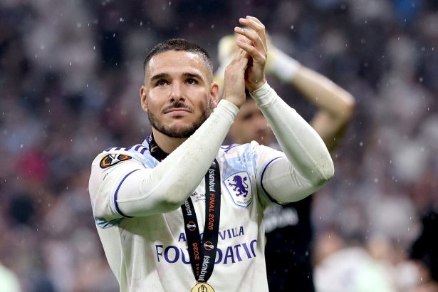 Scaloni en la encrucijada: Buendía brilla y desafía a su estrella