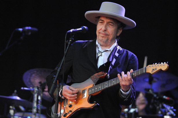 Bob Dylan: 85 años de poesía rock y un Nobel que lo inmortaliza