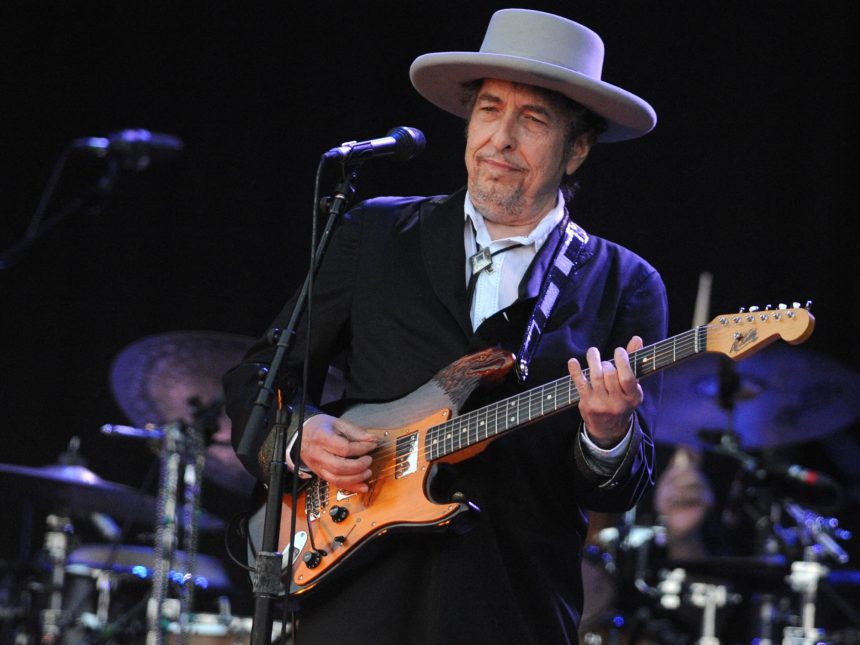 Bob Dylan: 85 años de poesía rock y un Nobel que lo inmortaliza