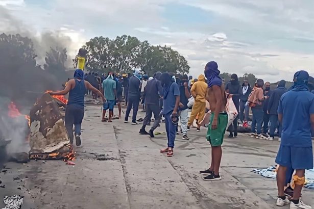 Impactantes videos revelan el caos interno de una cárcel en Venezuela