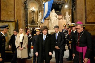 Iglesia insiste en sus reclamos: ¿Milei ignora la historia kirchnerista?