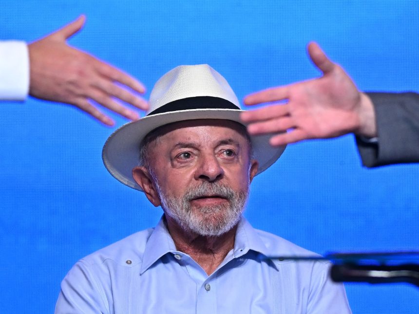 Brasil: Lula comienza radioterapia preventiva por cáncer de piel en campaña