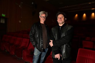 Desafíos y Triunfos: Abrir una Nueva Sala Teatral en Buenos Aires