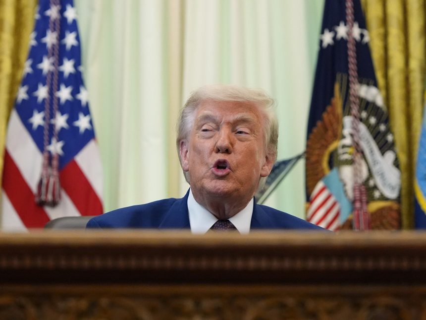 Trump sugiere que negociaciones con Irán podrían cerrarse este fin de semana