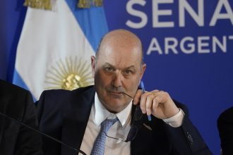Senado pospone votación clave sobre Propiedad Privada: Sturzenegger en aprietos
