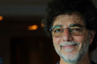 Max Gazzè: El cantautor italiano que trae música auténtica a Argentina
