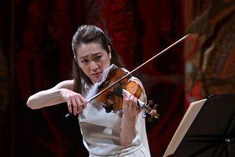 Akiko Suwanai deslumbra en el Teatro Colón con su virtuosismo