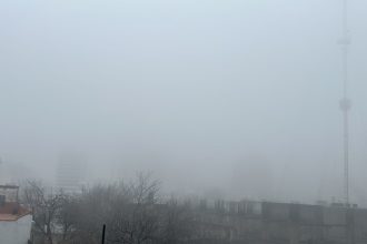 Alerta Meteorológica: Densa Niebla Afecta Ciudad y Otras Provincias
