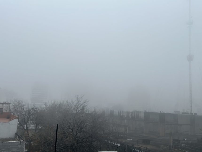 Alerta Meteorológica: Densa Niebla Afecta Ciudad y Otras Provincias