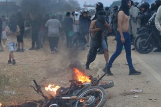 Conflicto en Bolivia: Enfrentamientos dejan un policía herido de bala