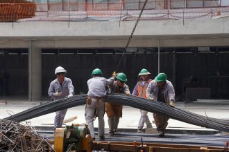 Reforma Laboral: Gobierno convoca a gremios para renegociar 100+ convenios
