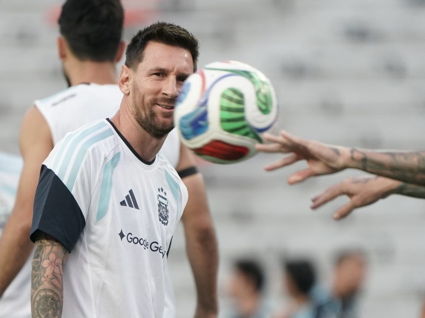 Argentina entrena en Alabama: Scaloni define el equipo ante Islandia