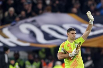 Dibu Martínez: El arquero argentino que suena para un gigante italiano