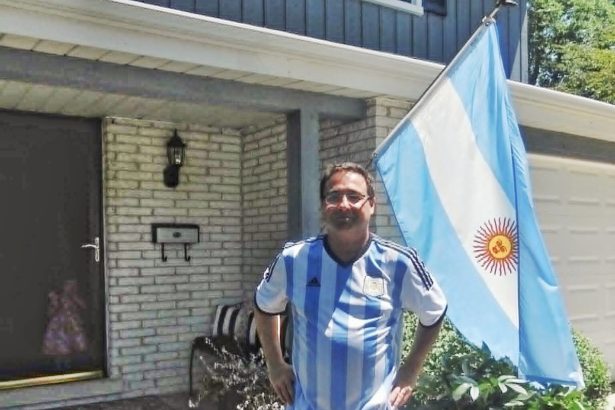 Desde Chicago, el pastor de la Scaloneta vive la pasión celeste