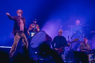 Pulp Deslumbra en Movistar Arena: El Regreso Triunfal del Brit-Pop