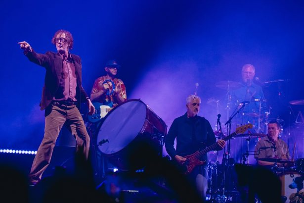 Pulp Deslumbra en Movistar Arena: El Regreso Triunfal del Brit-Pop