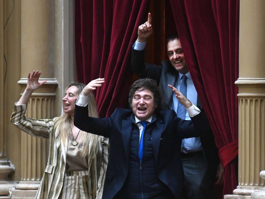 Javier Milei y Adorni: ¿Qué sorpresas traerá su encuentro en vivo?