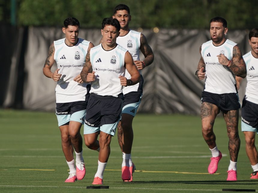 Selección Argentina vs Argelia: La alineación revelada por Scaloni