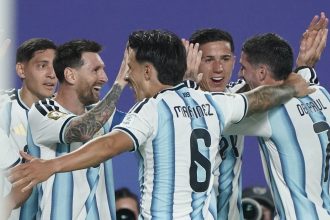 Troglio: ‘El mediocampo de la Selección es una máquina, Messi brilla