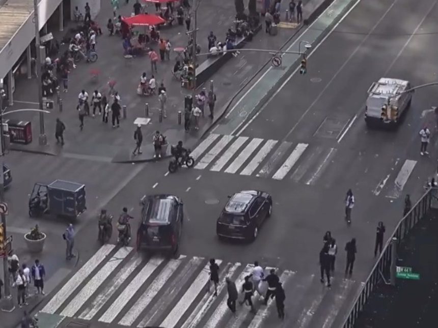 Caos en Times Square: Hombre abre fuego en pleno corazón de NYC