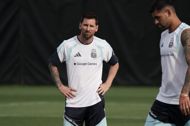 El Entrenamiento de Messi: Sonrisas y Estrategia para Austria