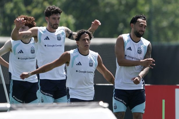 Scaloni evalúa cambios: ¿Por qué la Selección necesita renovarse?