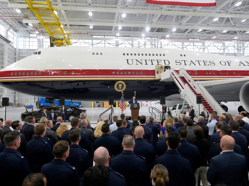 Donald Trump revela su sueño: el nuevo Air Force One deslumbrante