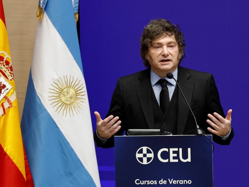 Javier Milei en España: ‘Si fuera peronista, tendría calles’ – EN VIVO