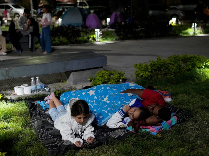 Niños solos en hospitales de Caracas: Rescate sin sus padres