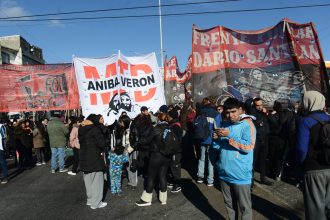 Aniversario de Kosteki y Santillán: Corte en Puente Pueyrredón y Operativo Policial