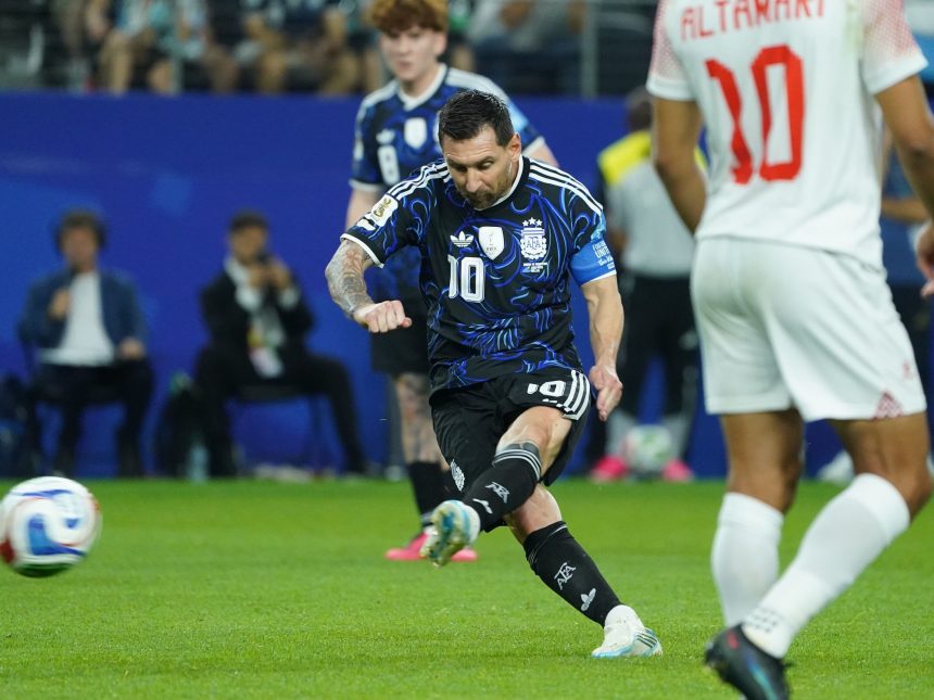 El Gol Mágico de Messi: Física y Magia en sus Tiros Libres