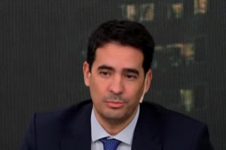 Nuevo vocero presidencial: un estilo más suave que Milei