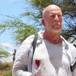 Bruce Willis, John Travolta y ‘La Máscara’: ¡Un Triángulo Explosivo!