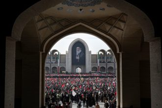 Funeral en Irán: La unidad momentánea oculta divisiones profundas