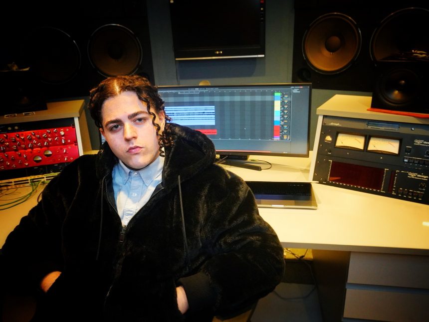Lil Cake: De streaming a éxito viral con su disco de 41 temas