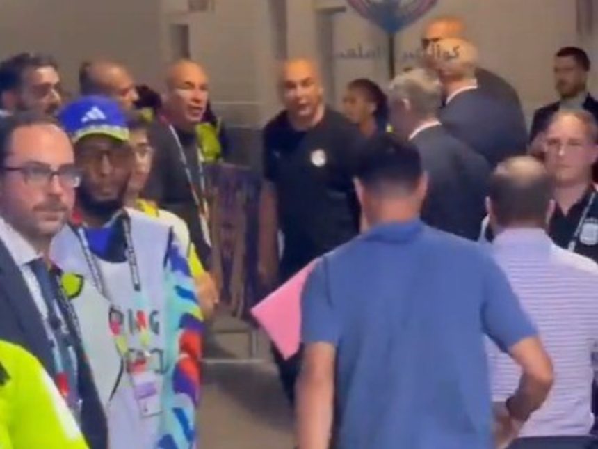 Intenso enfrentamiento entre Hossam Hassan y Scaloni tras el partido
