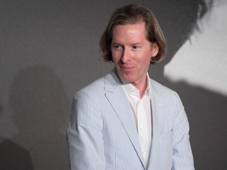 Wes Anderson y Luke Wilson: Rescate épico en un ascensor