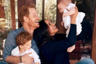 Meghan Markle y sus hijos llegan al Reino Unido: ¿se reunirá con el rey?