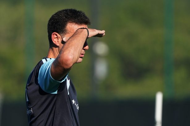 Scaloni ensaya tácticas en la Selección: ¿Quién jugará contra Inglaterra?