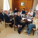 Reunión Política: Clima Amigable y Cambios Clave en el Banco Central
