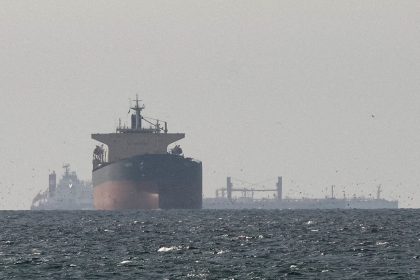 EE.UU. Restablece bloqueo en Ormuz y intensifica bombardeos a Irán