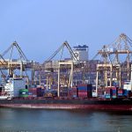 Impacto del Conflicto EE.UU.-Irán en Petróleo y Transporte Marítimo