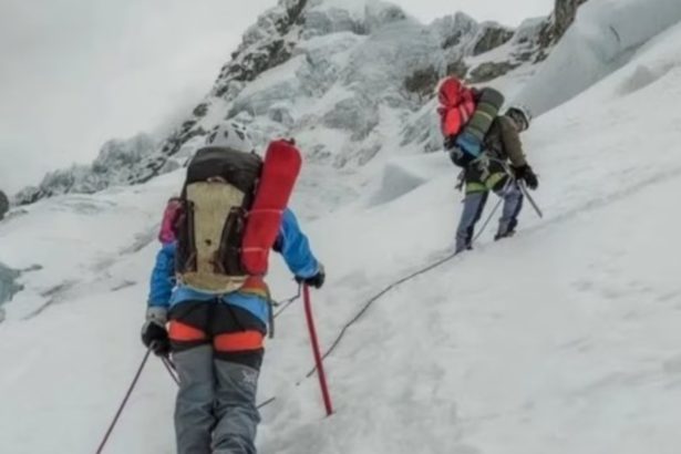 Tragedia en la montaña más alta de Perú: un muerto y dos heridos