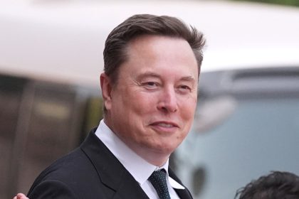 Elon Musk se rinde ante la UE para esquivar una multa millonaria