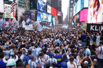 Scaloneta en Times Square: 20,000 hinchas y un diluvio épico