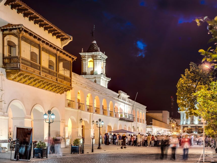 Tragedia en Salta: Turista hallado sin vida frente al Cabildo
