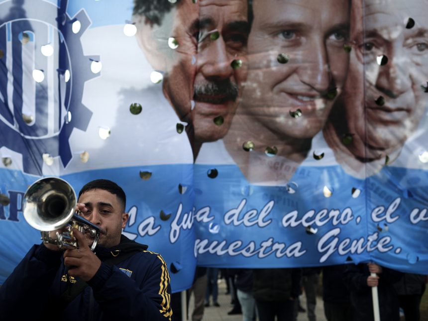 CGT lanza plan de lucha: marcha al Congreso con escasa asistencia